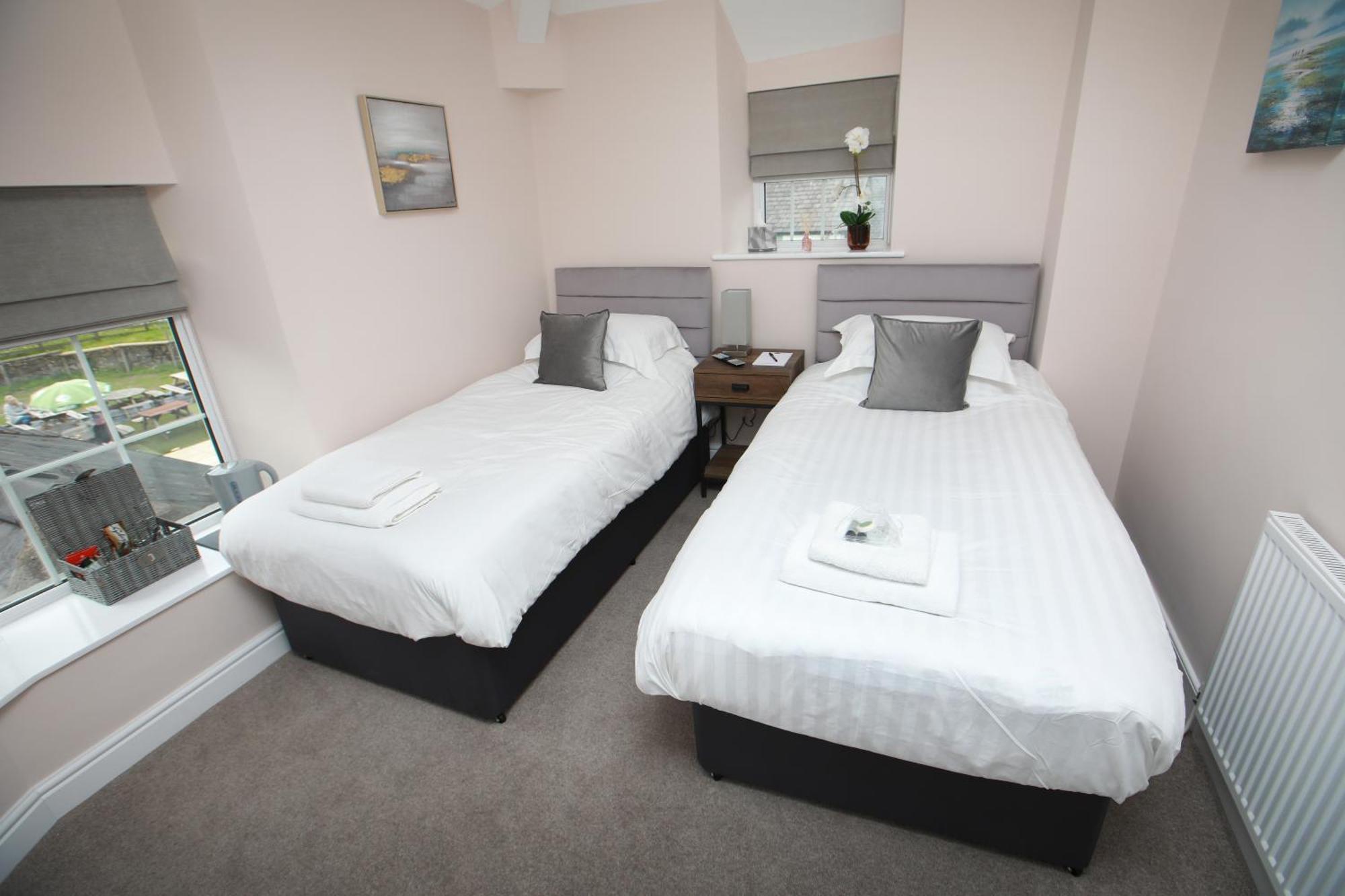Oyo Glyn Valley Hotel Glyn Ceiriog Екстер'єр фото