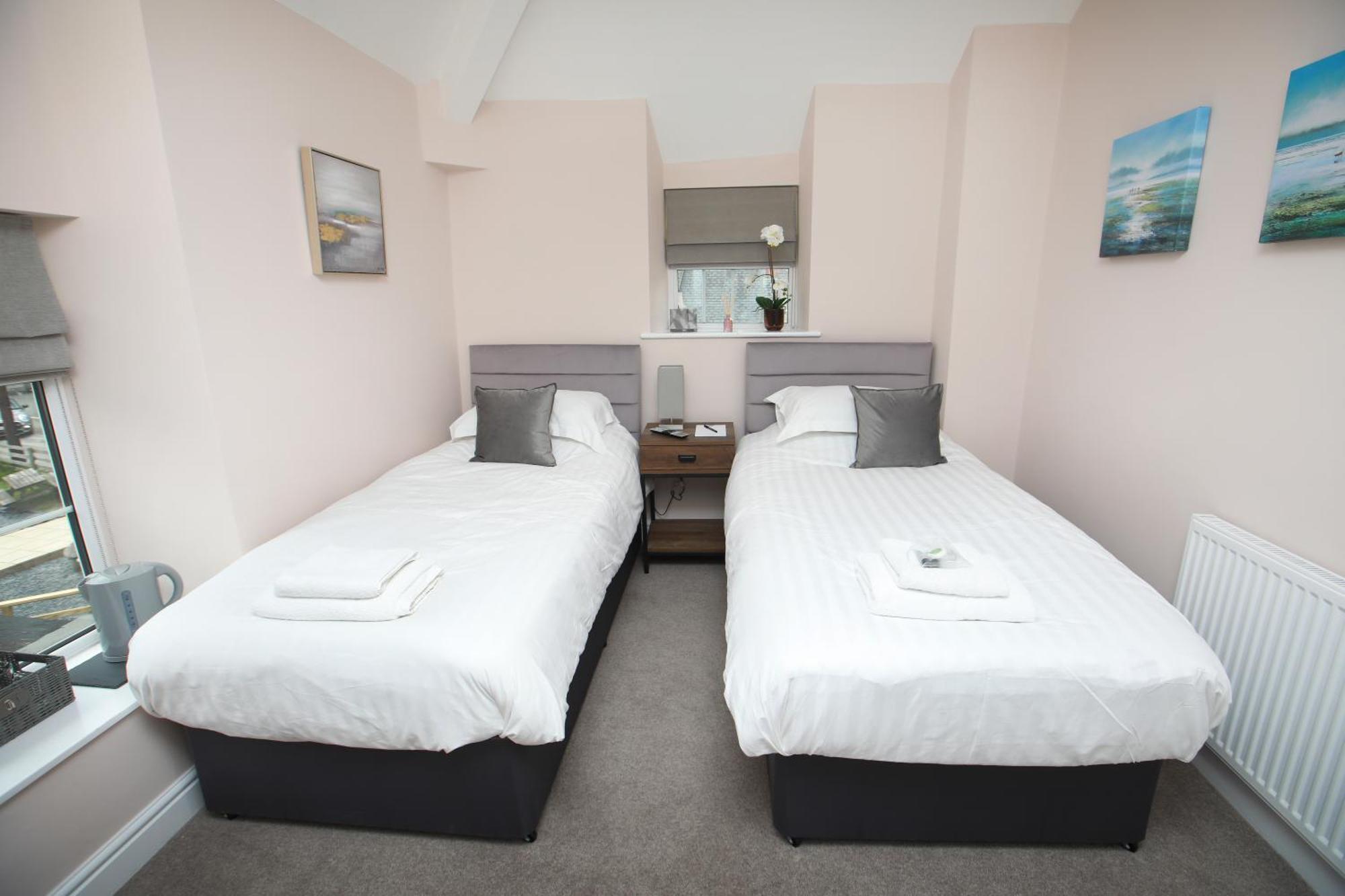 Oyo Glyn Valley Hotel Glyn Ceiriog Екстер'єр фото
