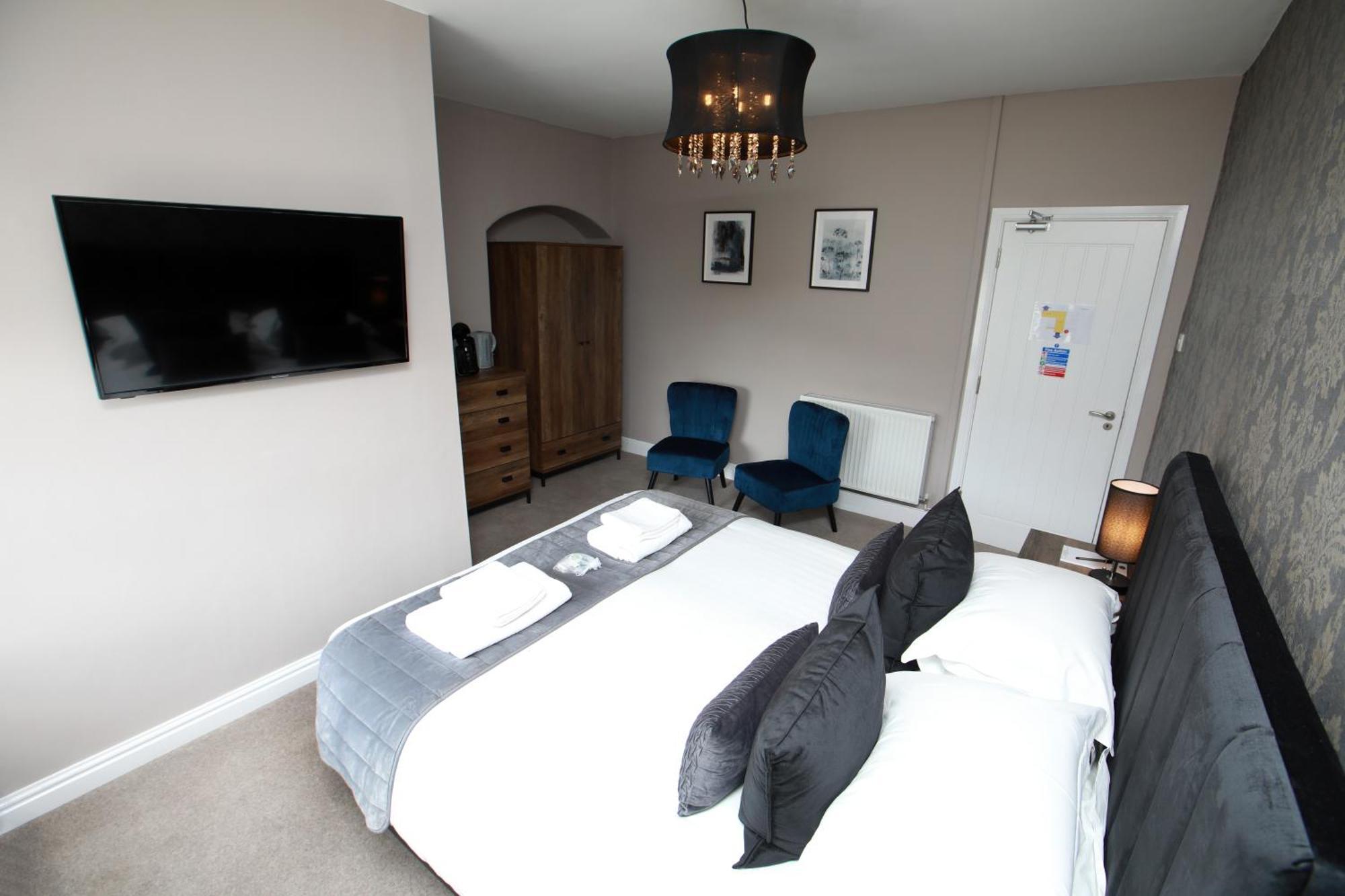 Oyo Glyn Valley Hotel Glyn Ceiriog Екстер'єр фото